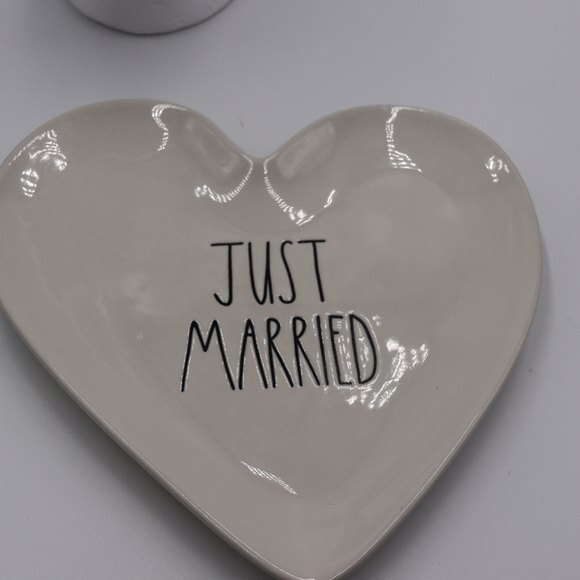 Rae Dunn Just Married White Heart Plate Wedding Gift Farmhouse Rustic Decor - Picture 4 of 9